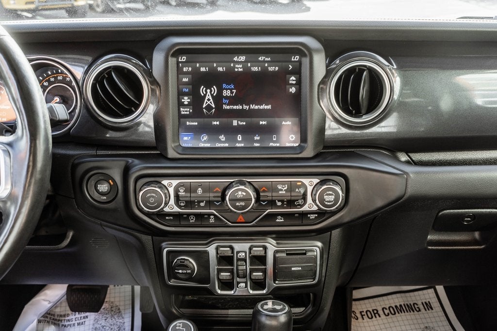 2022 Jeep Wrangler Unlimited Sahara Altitude