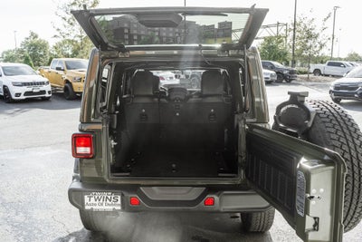 2022 Jeep Wrangler Unlimited Sahara Altitude