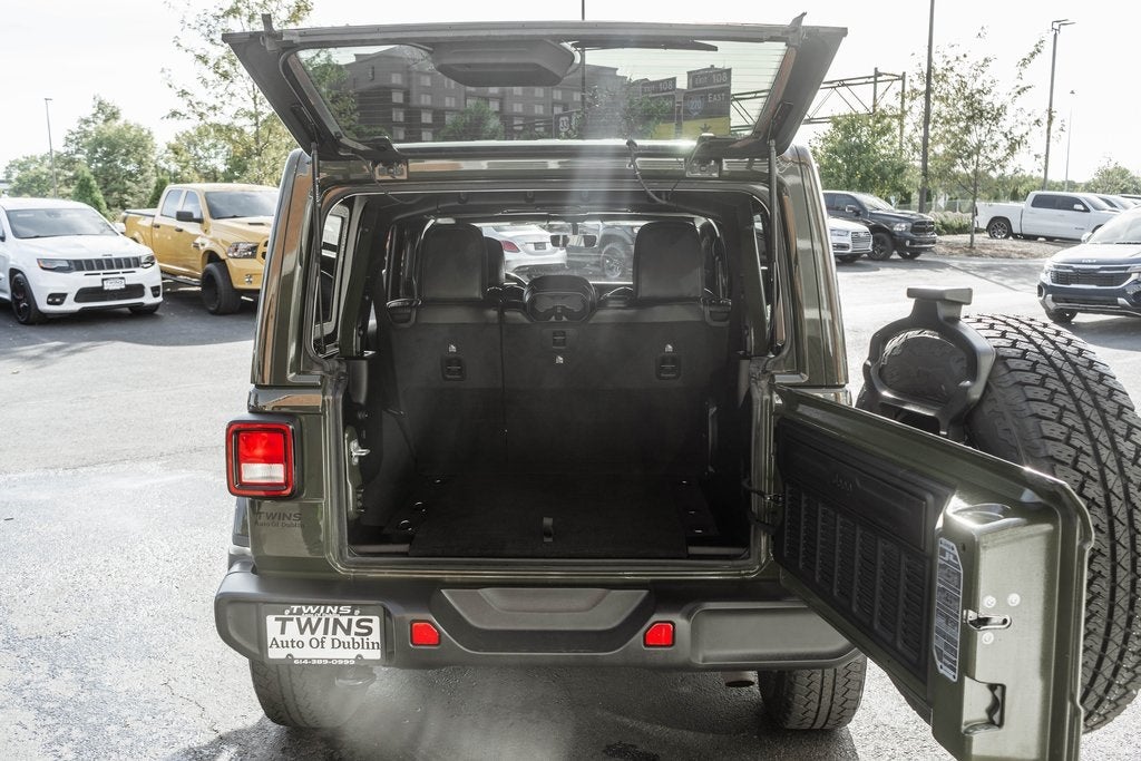 2022 Jeep Wrangler Unlimited Sahara Altitude