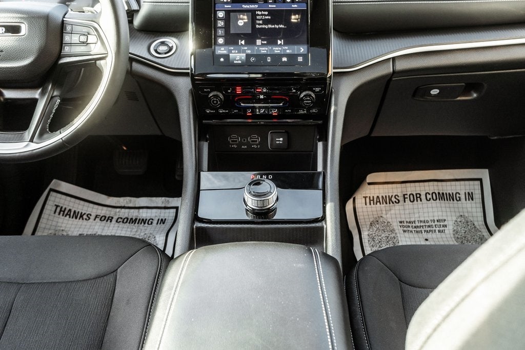 2023 Jeep Grand Cherokee Laredo