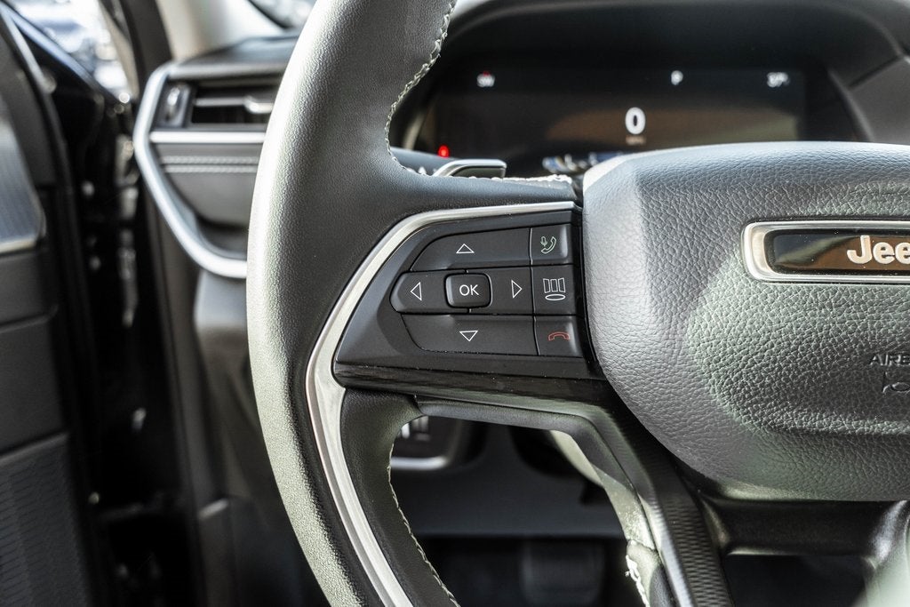 2023 Jeep Grand Cherokee Laredo