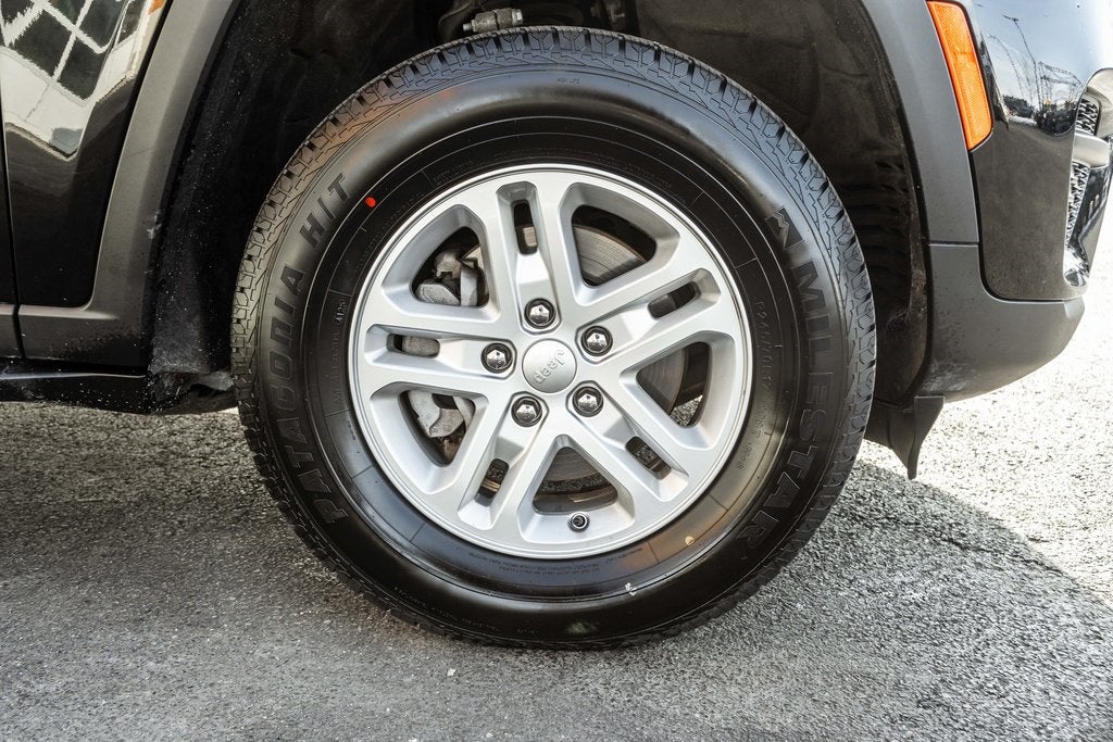 2023 Jeep Grand Cherokee Laredo