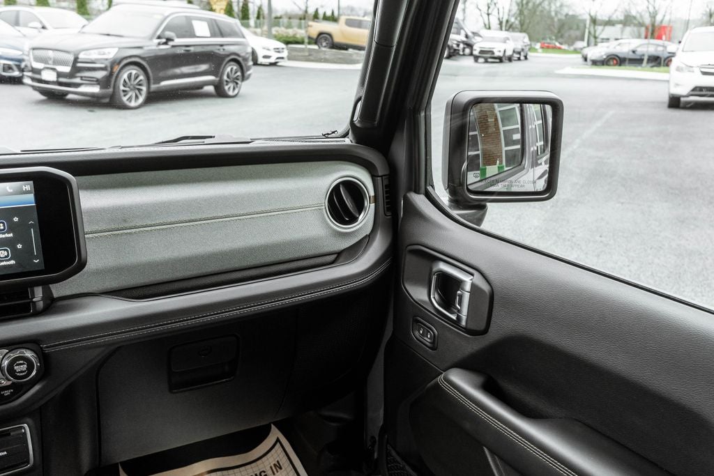 2025 Jeep Wrangler Sahara 4xe