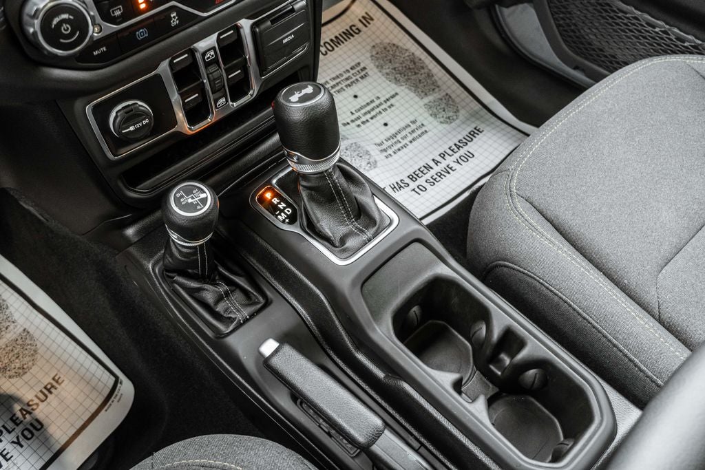 2025 Jeep Wrangler Sahara 4xe