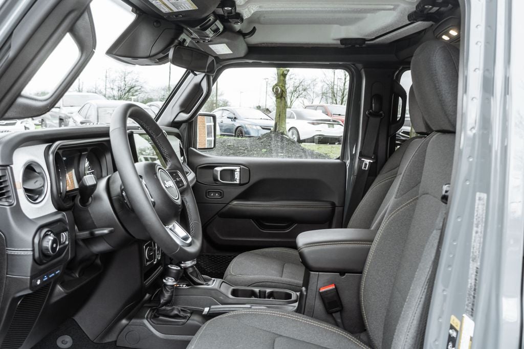 2025 Jeep Wrangler Sahara 4xe