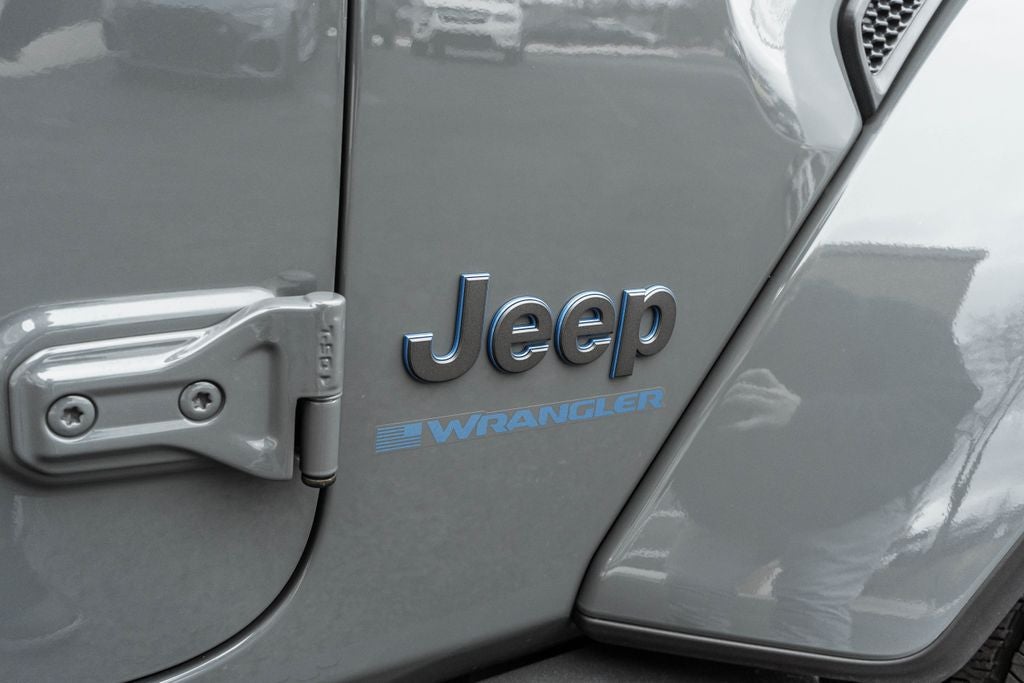 2025 Jeep Wrangler Sahara 4xe