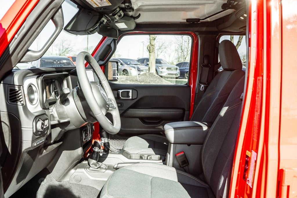 2025 Jeep Wrangler Sahara 4xe