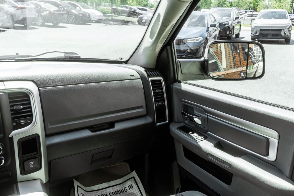 2016 RAM 1500 SLT