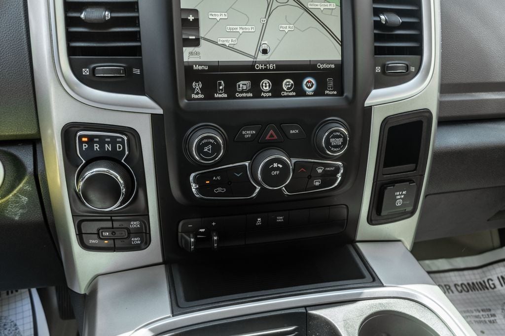 2016 RAM 1500 SLT