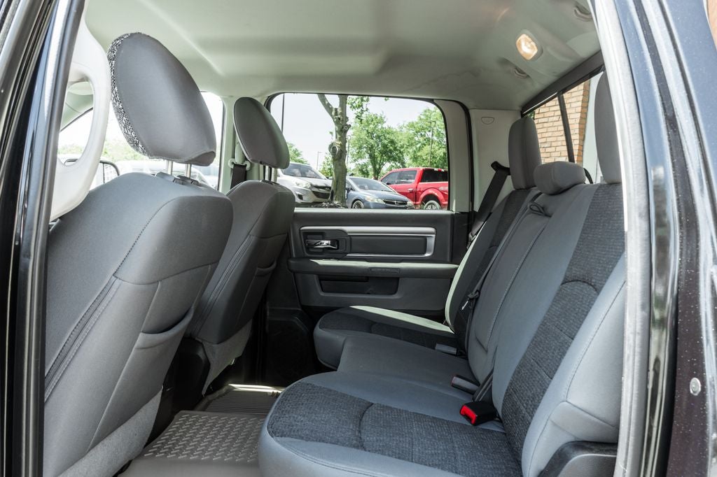 2016 RAM 1500 SLT