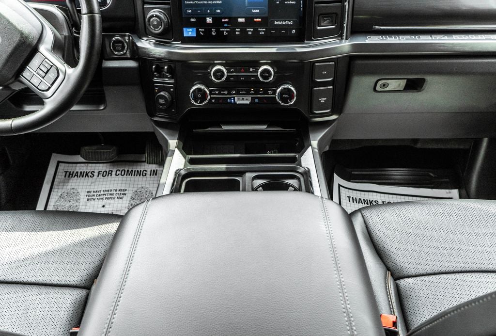 2025 Ford F-350SD Lariat DRW