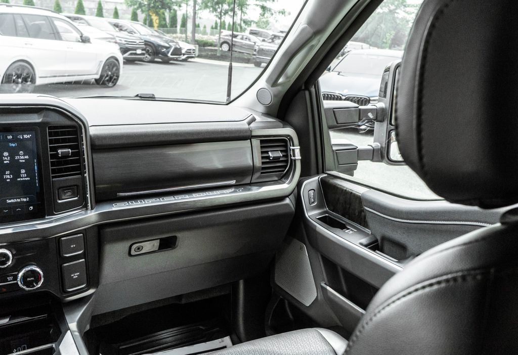 2025 Ford F-350SD Lariat DRW