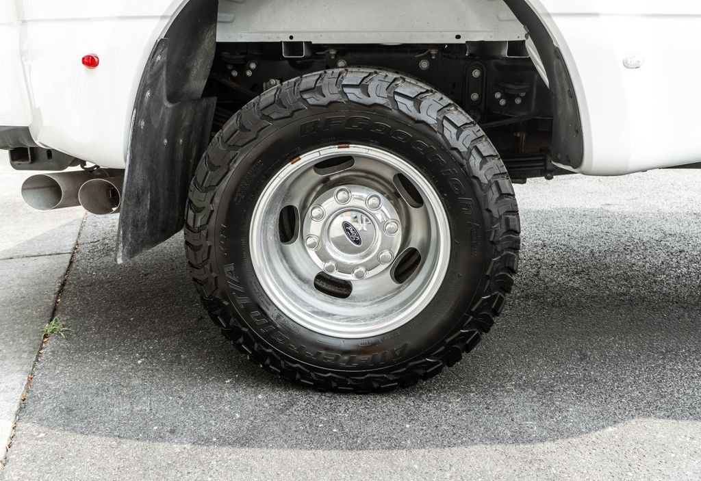 2025 Ford F-350SD Lariat DRW