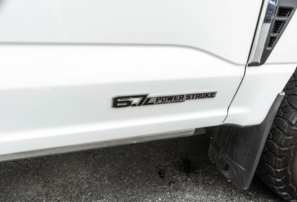 2025 Ford F-350SD Lariat DRW