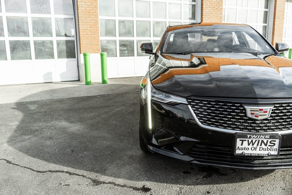 2023 Cadillac CT4 Premium Luxury