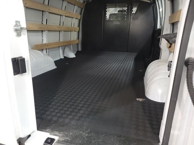 2024 Chevrolet Express 2500 Work Van Cargo