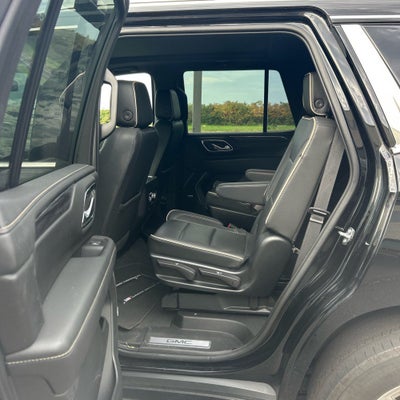 2023 GMC Yukon SLT