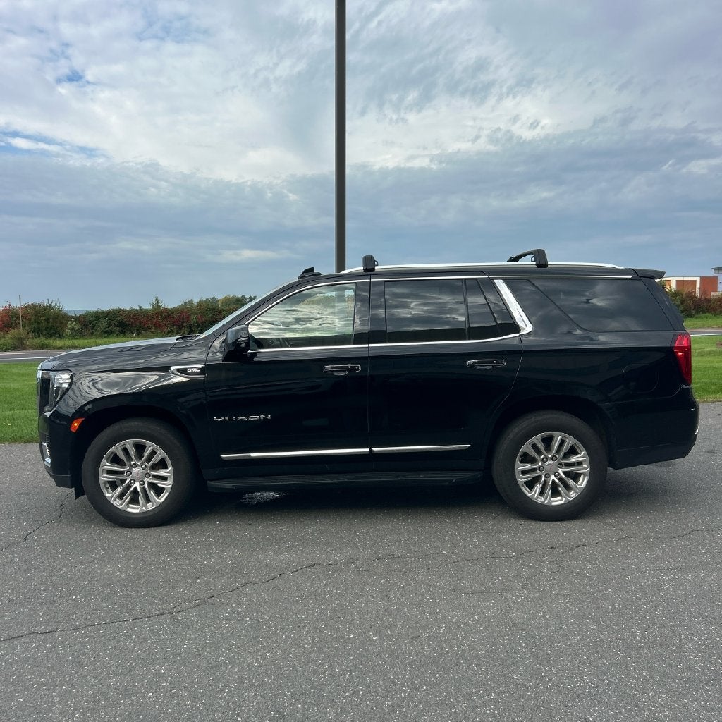 2023 GMC Yukon SLT