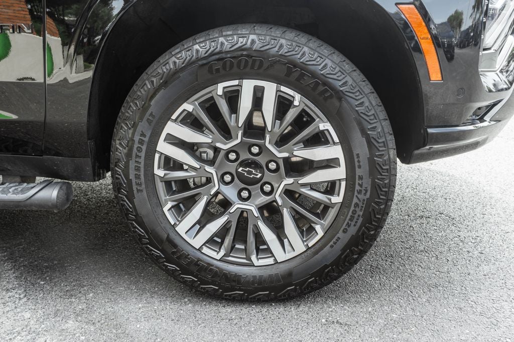 2025 Chevrolet Suburban Z71