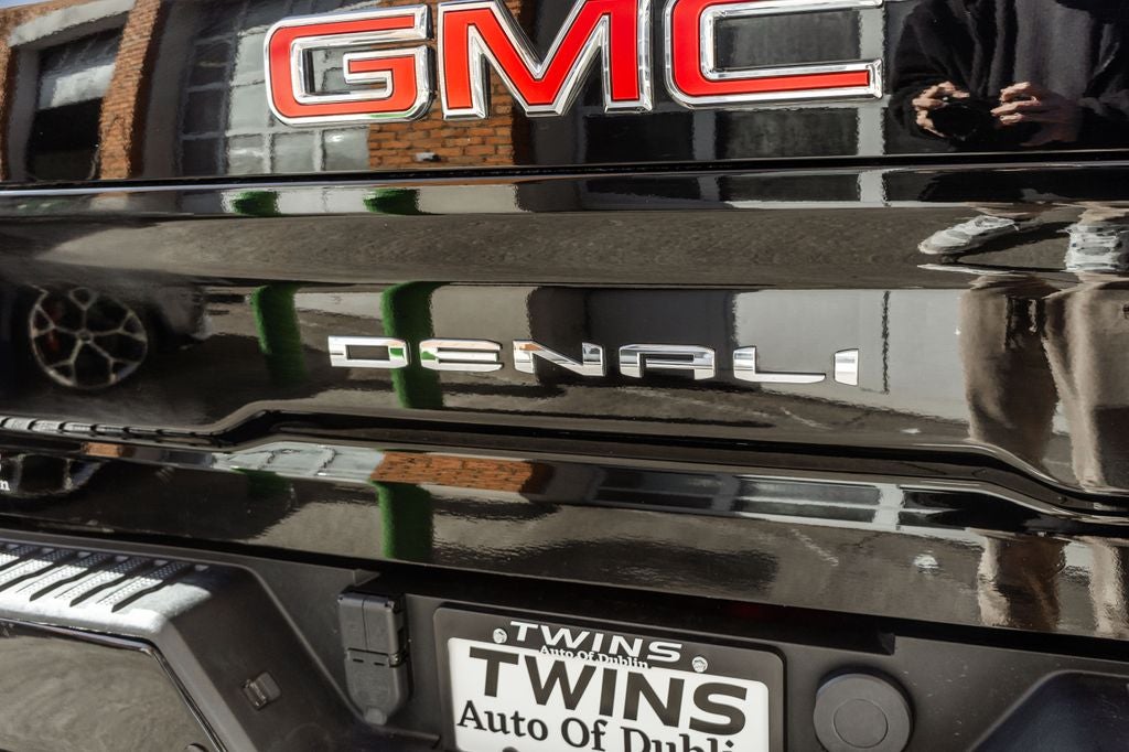 2023 GMC Sierra 3500HD Denali DRW