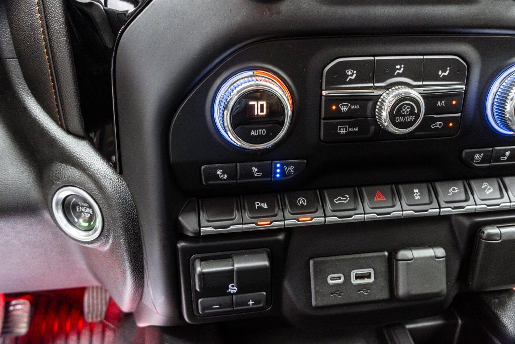 2020 GMC Sierra 1500 AT4 Black Widow