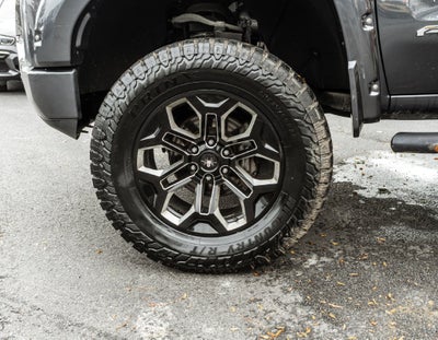 2020 GMC Sierra 1500 AT4 Black Widow