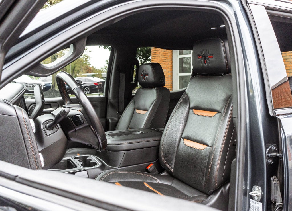 2020 GMC Sierra 1500 AT4 Black Widow