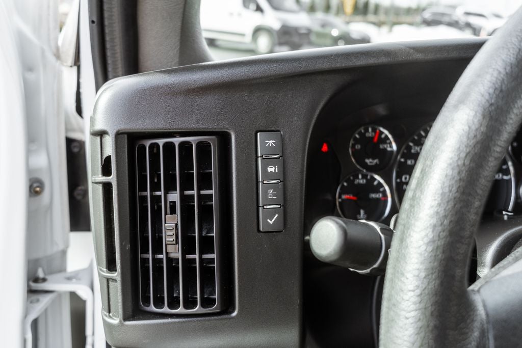 2024 GMC Savana 2500 Work Van