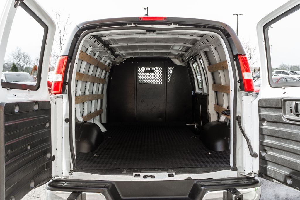 2024 GMC Savana 2500 Work Van