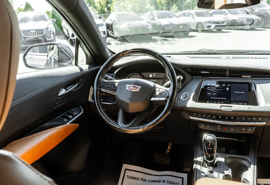 2020 Cadillac XT4 Premium Luxury