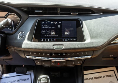 2020 Cadillac XT4 Premium Luxury
