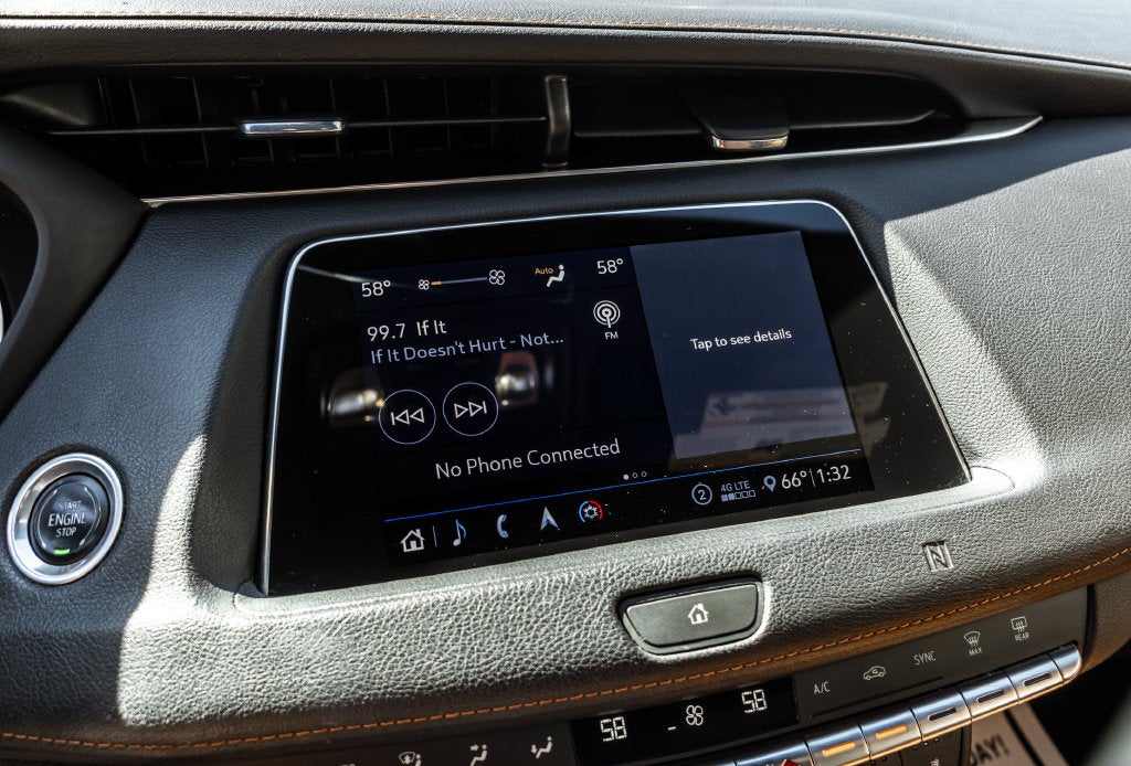 2020 Cadillac XT4 Premium Luxury