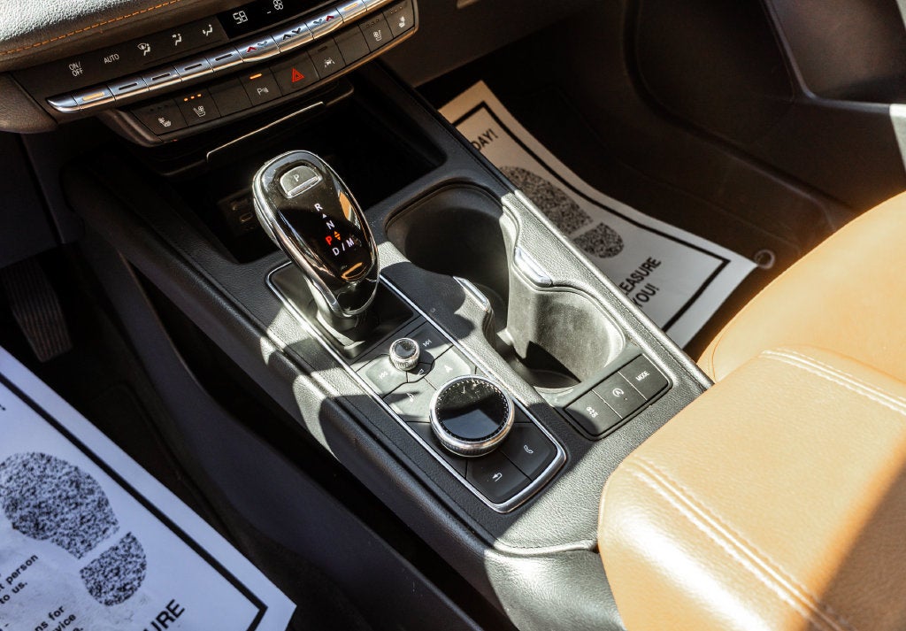 2020 Cadillac XT4 Premium Luxury