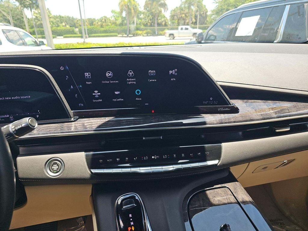2022 Cadillac Escalade Premium Luxury