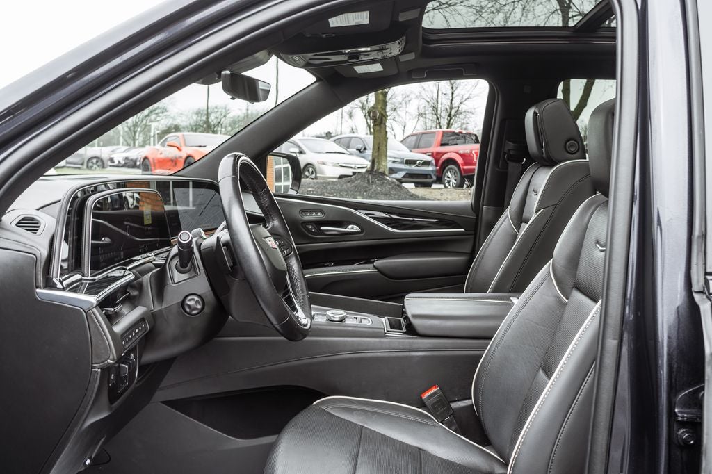 2022 Cadillac Escalade Sport