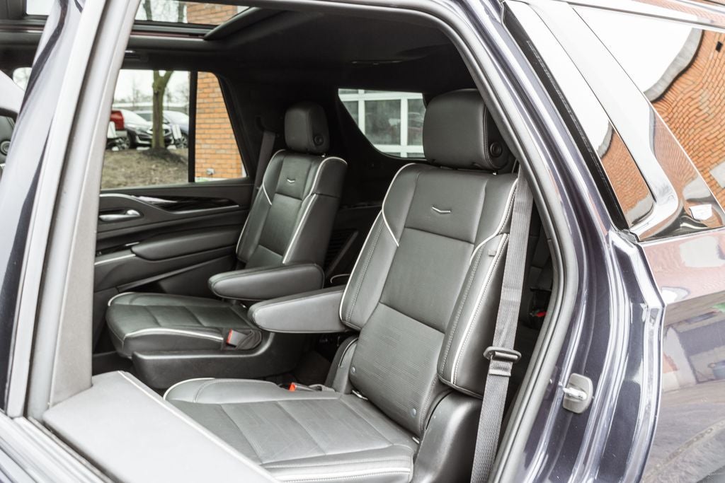 2022 Cadillac Escalade Sport