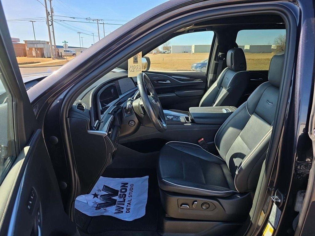 2022 Cadillac Escalade Sport