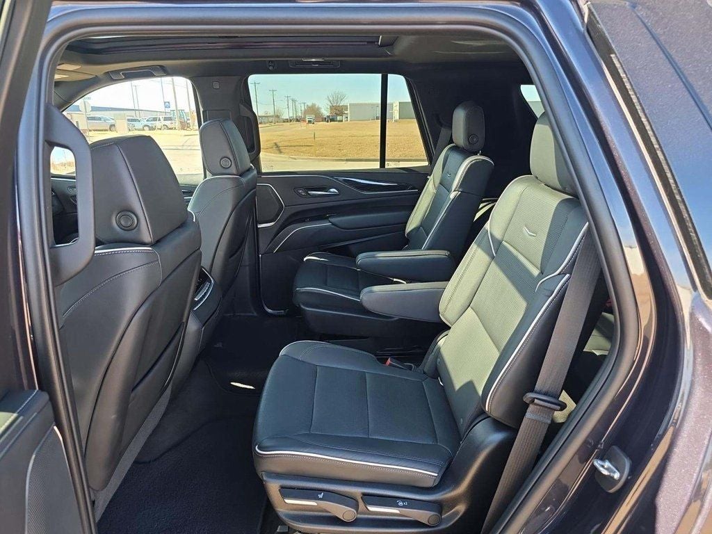 2022 Cadillac Escalade Sport