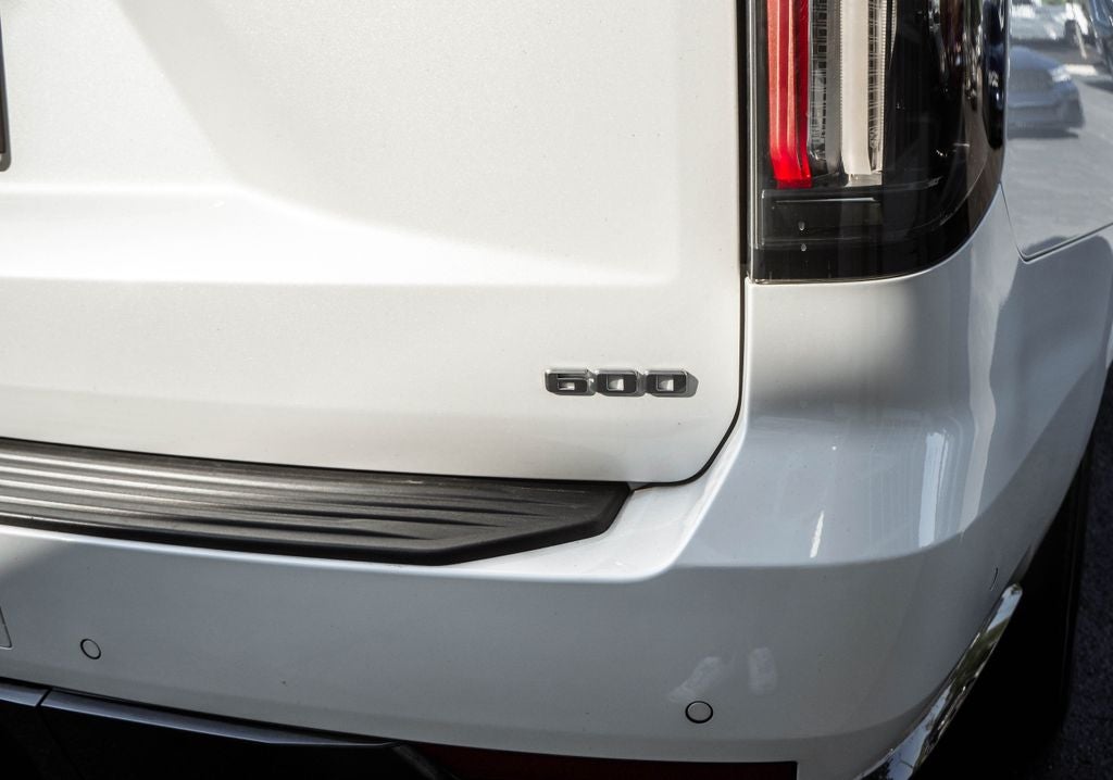 2022 Cadillac Escalade Sport
