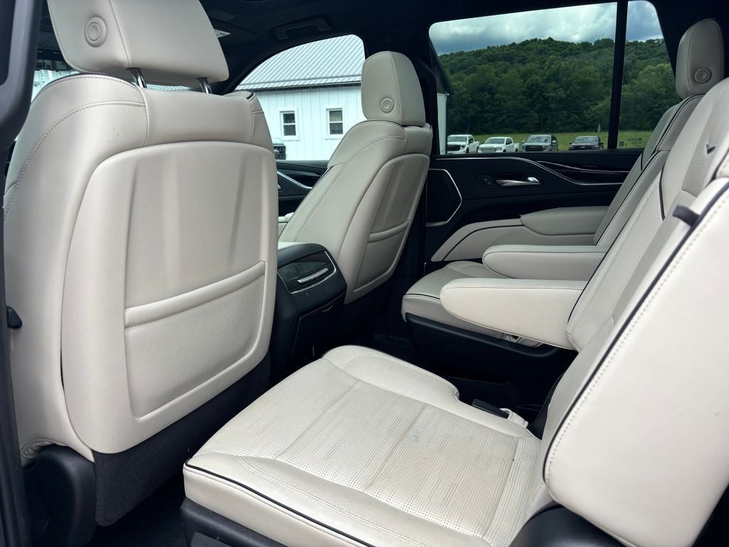 2022 Cadillac Escalade Sport