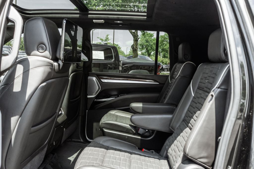 2025 Cadillac Escalade ESV Sport Platinum