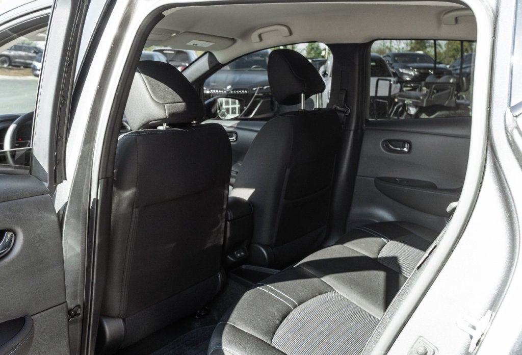 2025 Nissan Leaf S