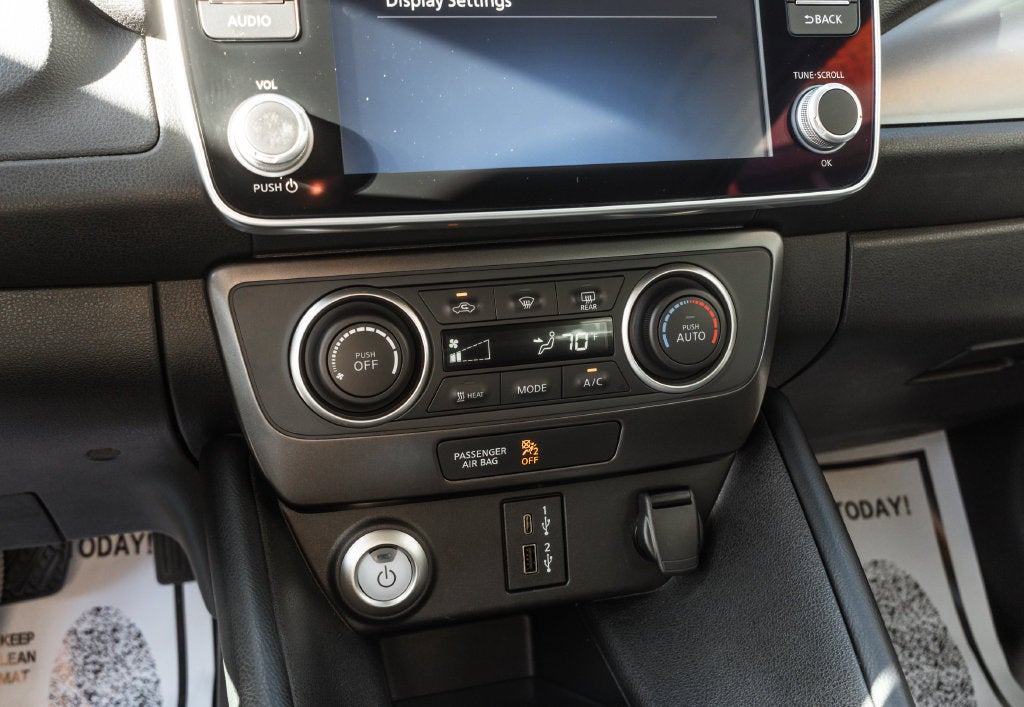 2025 Nissan Leaf S