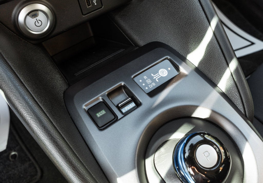 2025 Nissan Leaf S
