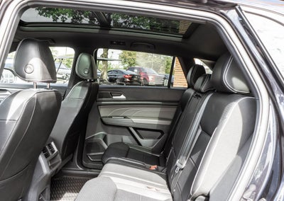 2023 Volkswagen Atlas Cross Sport 2.0T SEL R-Line