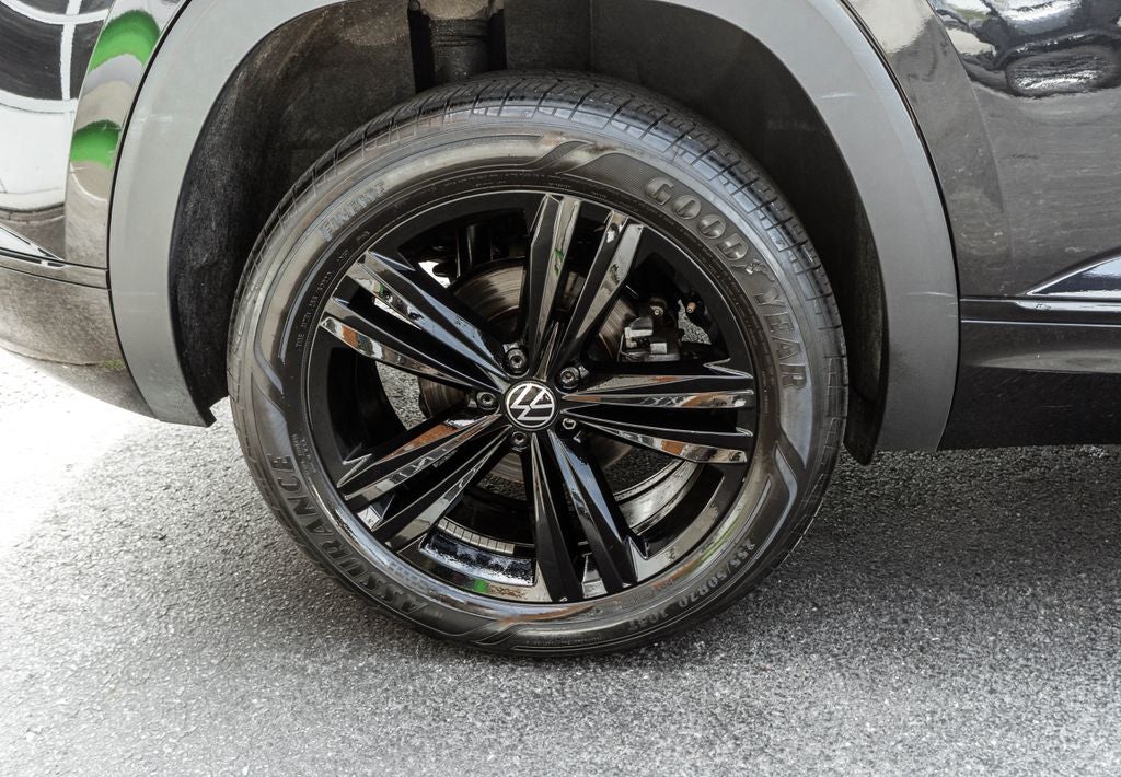 2023 Volkswagen Atlas Cross Sport 2.0T SEL R-Line