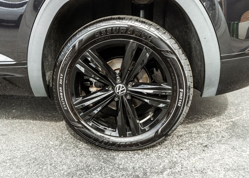 2023 Volkswagen Atlas Cross Sport 2.0T SEL R-Line