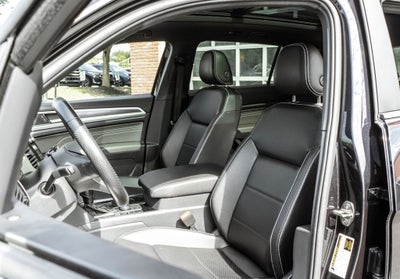 2023 Volkswagen Atlas Cross Sport 2.0T SEL R-Line