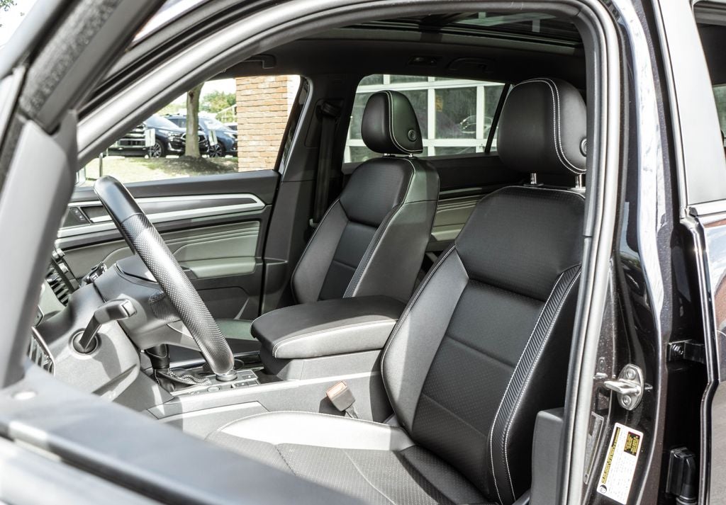 2023 Volkswagen Atlas Cross Sport 2.0T SEL R-Line