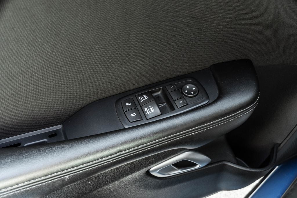 2016 Dodge Challenger R/T Shaker